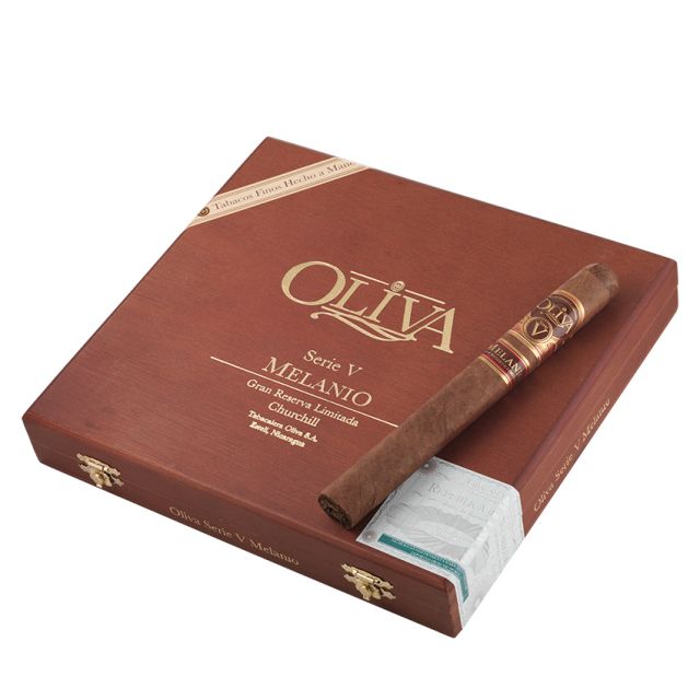 Oliva Serie V Melanio Churchill 