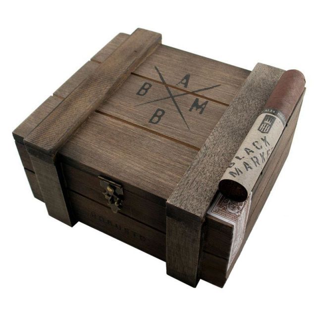 Alec Bradley Black Market Robusto