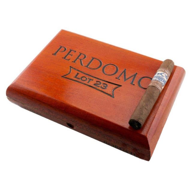 Perdomo LOT 23 Robusto Natural