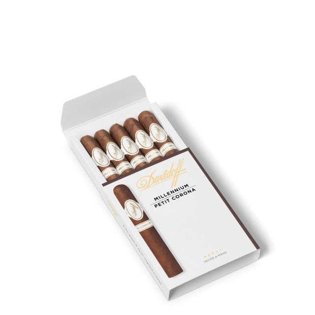 Davidoff Millennium Blend Petit Corona